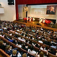 13 мая. В СПбГУП состоялся Лихачевский форум старшеклассников России. Участие приняли более 600 человек.